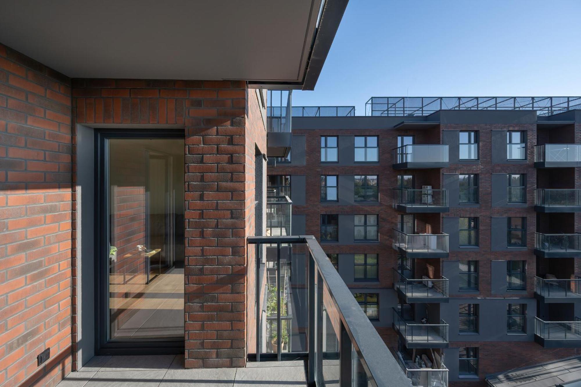 1-bedroom With Parking & Balcony By Renters Breslau